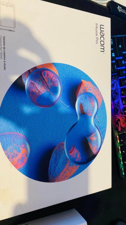 tablette-graphique-wacom-intuos-pro-s-7-noir-big-3