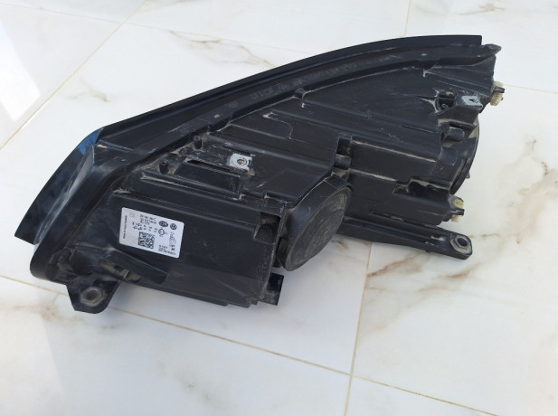 optique-avant-droite-phare-tiguan-2011-2016-big-1