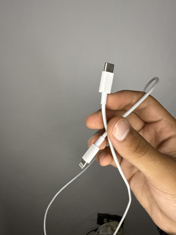 chargeur-iphone-big-3