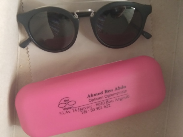 lunette-signe-de-la-marque-reeva-authentique-unisexe-cachete-italien-big-1