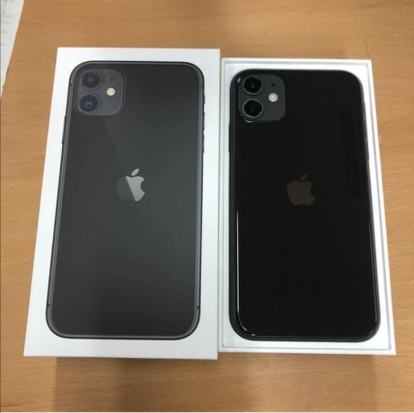 iphone11-noir-cashe-silicone-battery-95-big-0