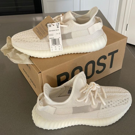 yezzy350-big-0