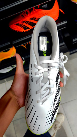 crampon-dorigine-adidas-predator-big-2