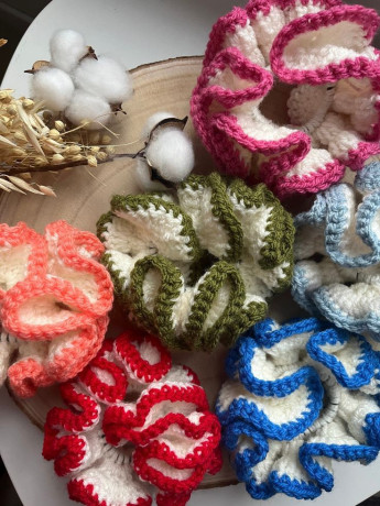 crochet-scrunchies-big-4