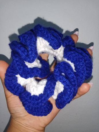 crochet-scrunchies-big-3