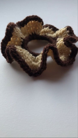 crochet-scrunchies-big-1